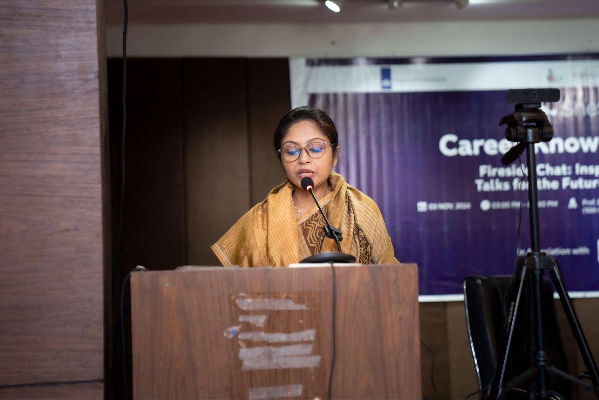 SheSTEM hosts a session at Dhaka University, inspiring and empowering the next generation of female STEM leaders with expert insights